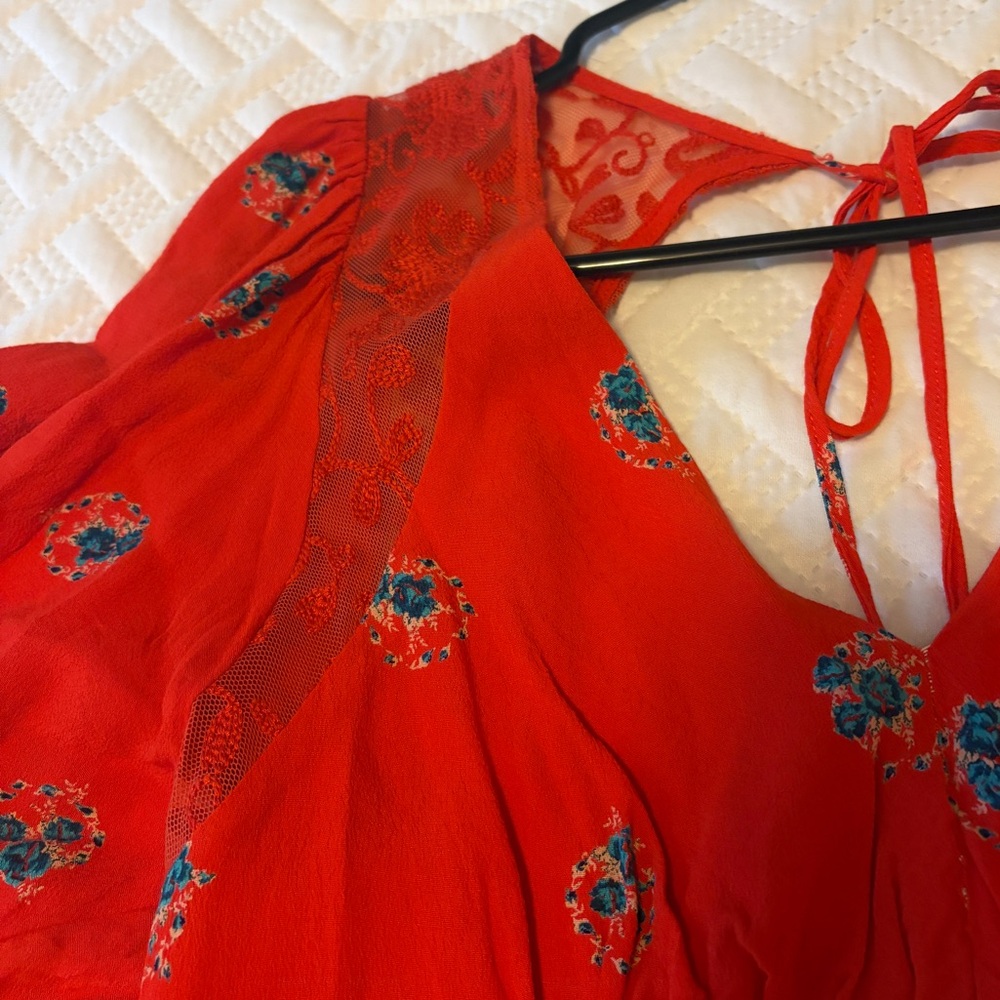 Free People | Mockingbird Red Floral V-Neck Open-Back Mini Dress *Like New* - Picture 4 of 6